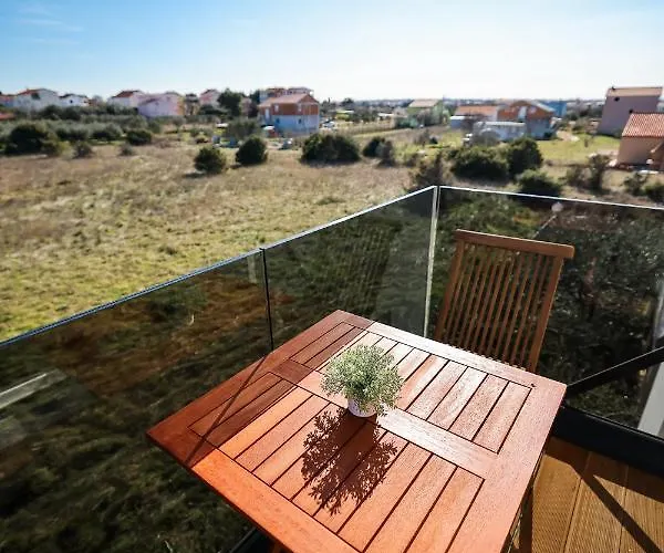 Anka With Seaview Apartment
