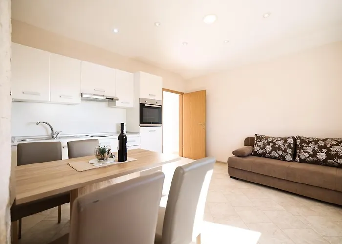 Anka With Seaview * Vrsi